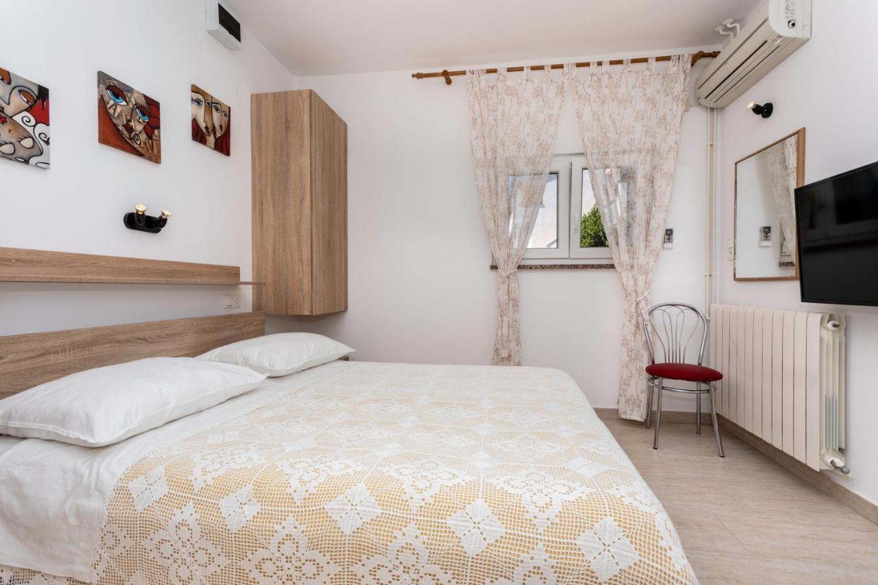Hana Apartment